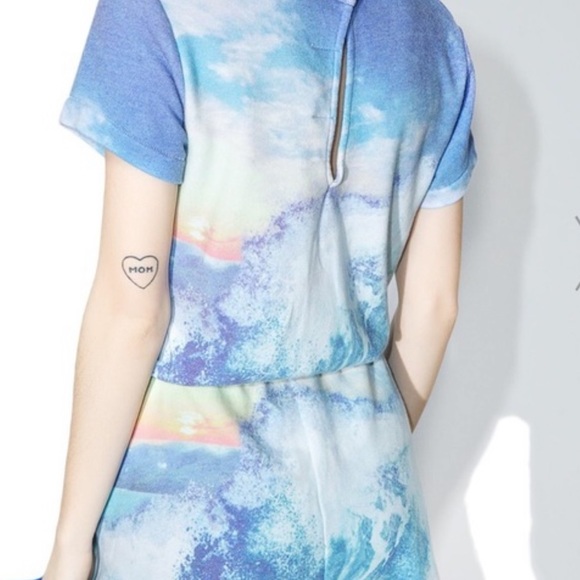 WILDFOX FRENCH TERRY OCEAN WAVE PRINT COZY ROMPER XS URBAN OUTFITTERS - Picture 3 of 10